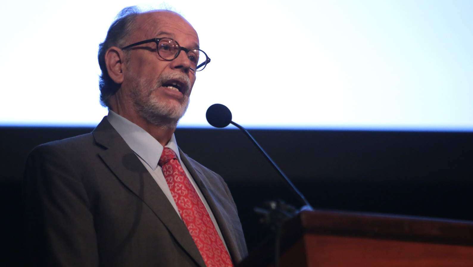 Una explicación para entender el lío de quién sustituirá a Rosselló