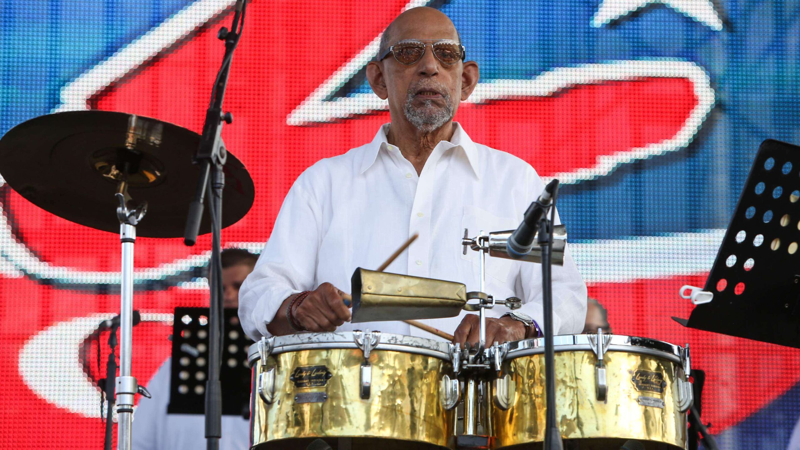 Publican libro sobre la vida del maestro salsero Willie Rosario