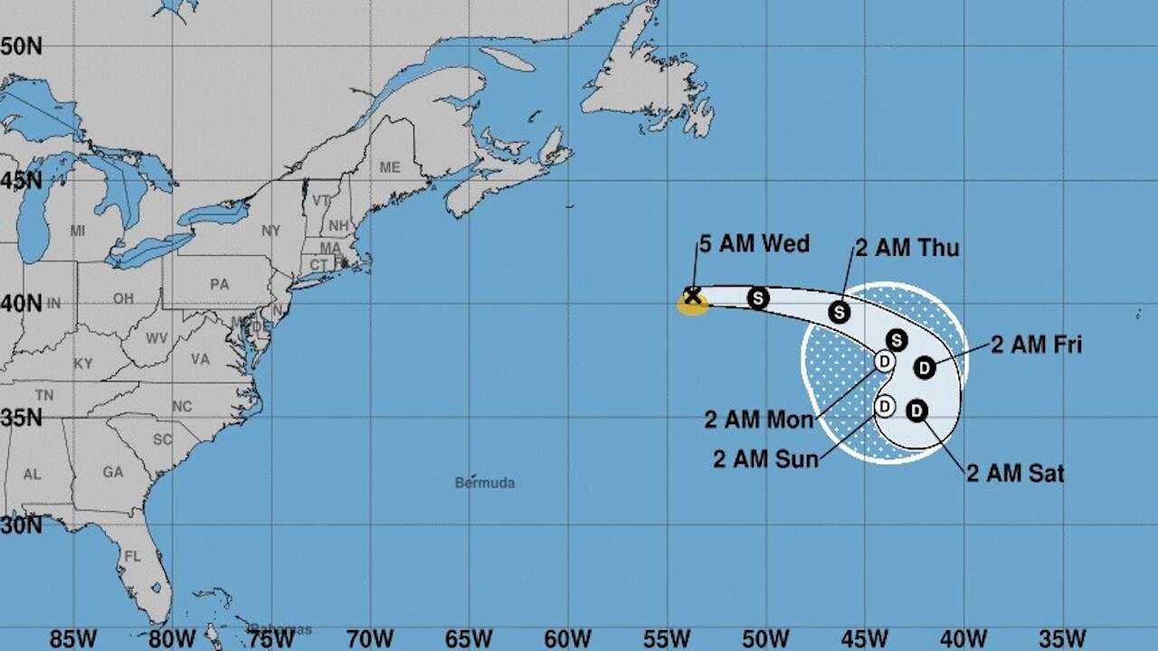 Una debilitada Chantal recorre el Atlántico Norte