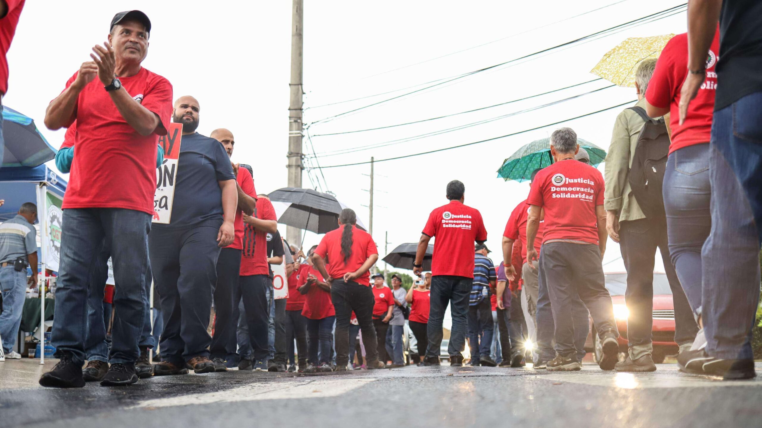 Tormenta obrero-patronal paraliza la operación de Cadillac Uniform