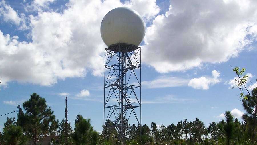 Multan a proveedores de internet por interferir con radar Doppler de FAA