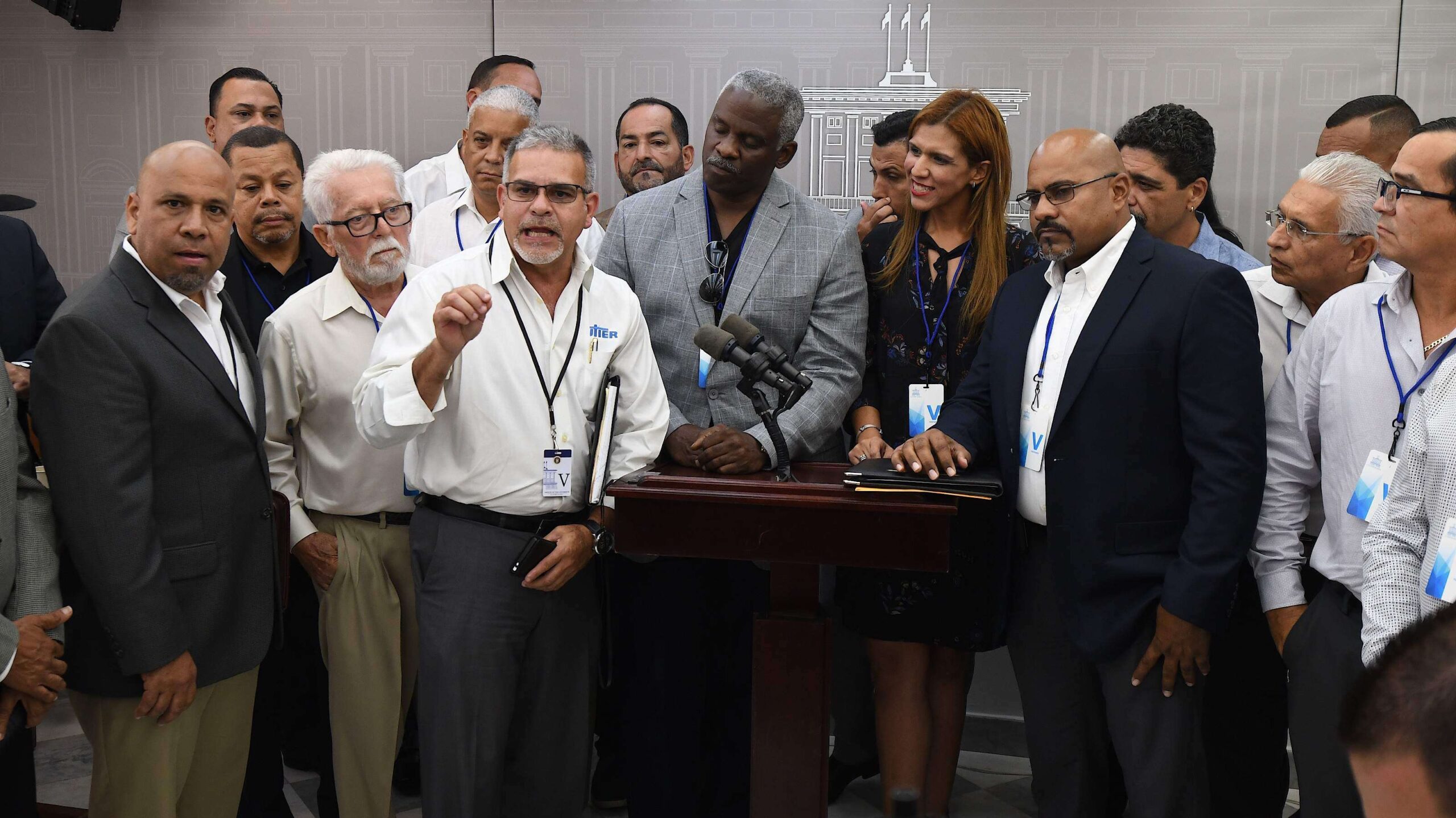 Sin respuestas concretas la Gobernadora ante reclamos de sindicatos