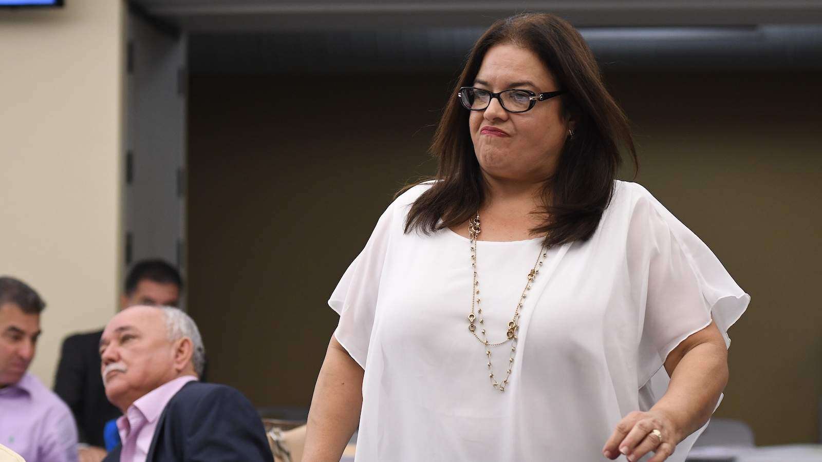 Manejo de herencia de su mamá provoca inhibiciones de la Contralora