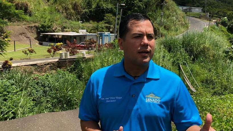 Sin reparar varias carreteras colapsadas en el centro de la isla