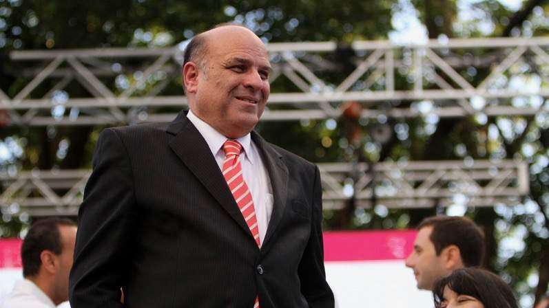 Exalcalde popular de San Juan pide se deje a Wanda Vázquez