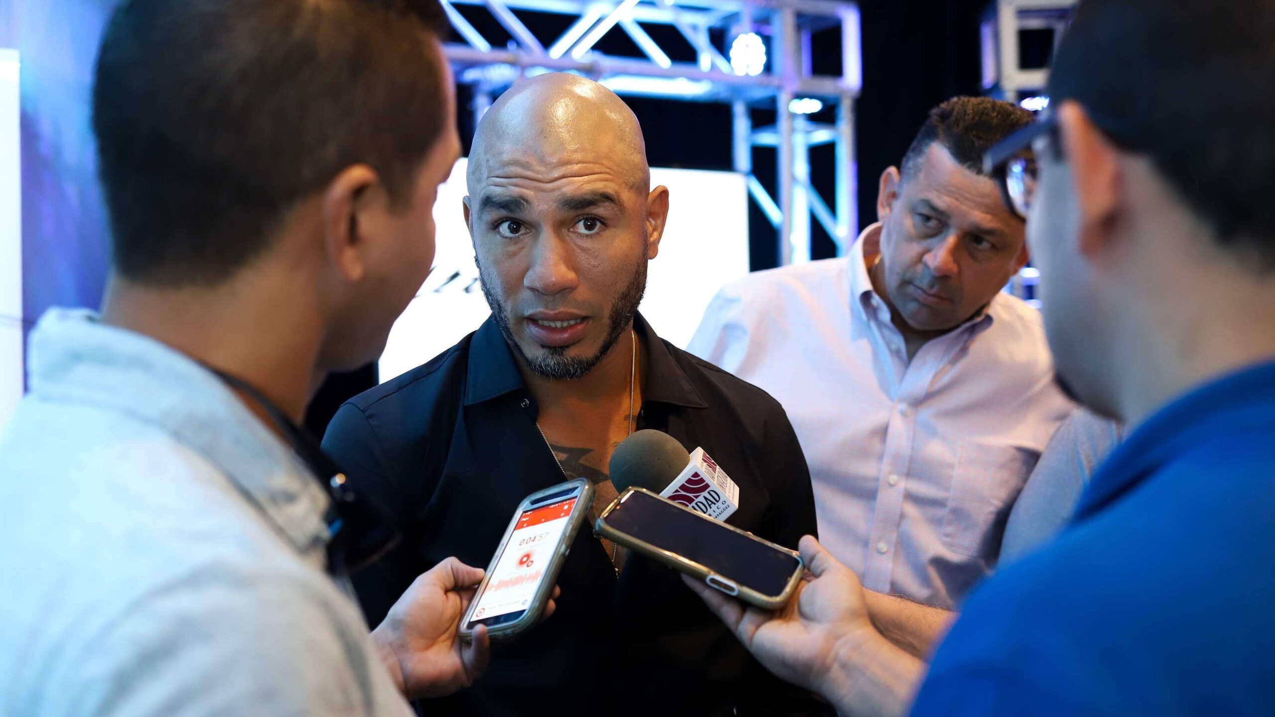 Miguel Cotto dispuesto a ayudar boxeadores novatos