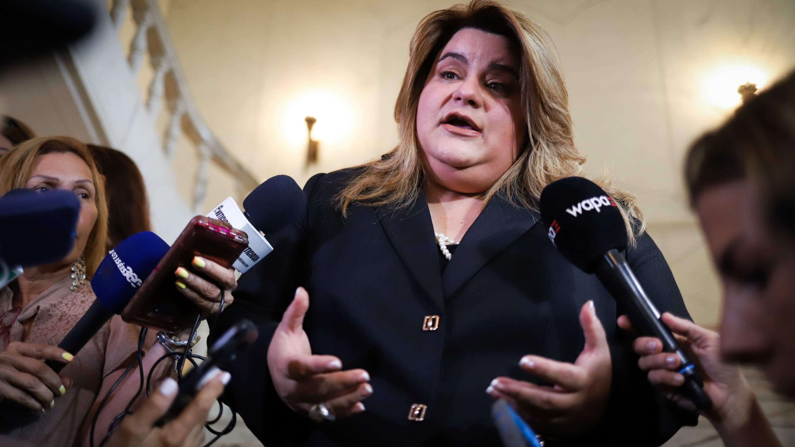 Comisionada dispuesta a dejar Washington