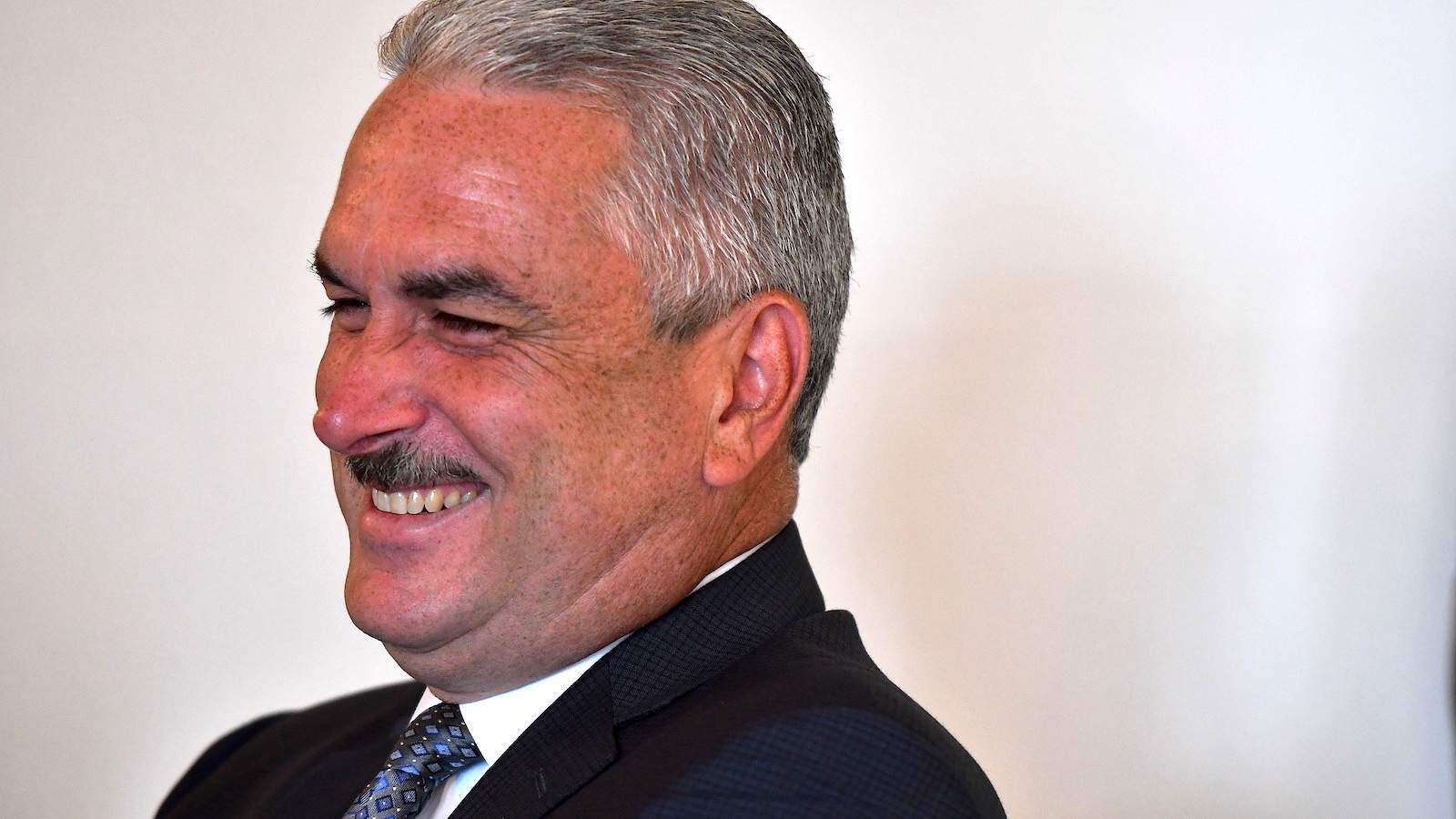 Senadores que respaldaron a Rivera Schatz tienen familiares en el Capitolio