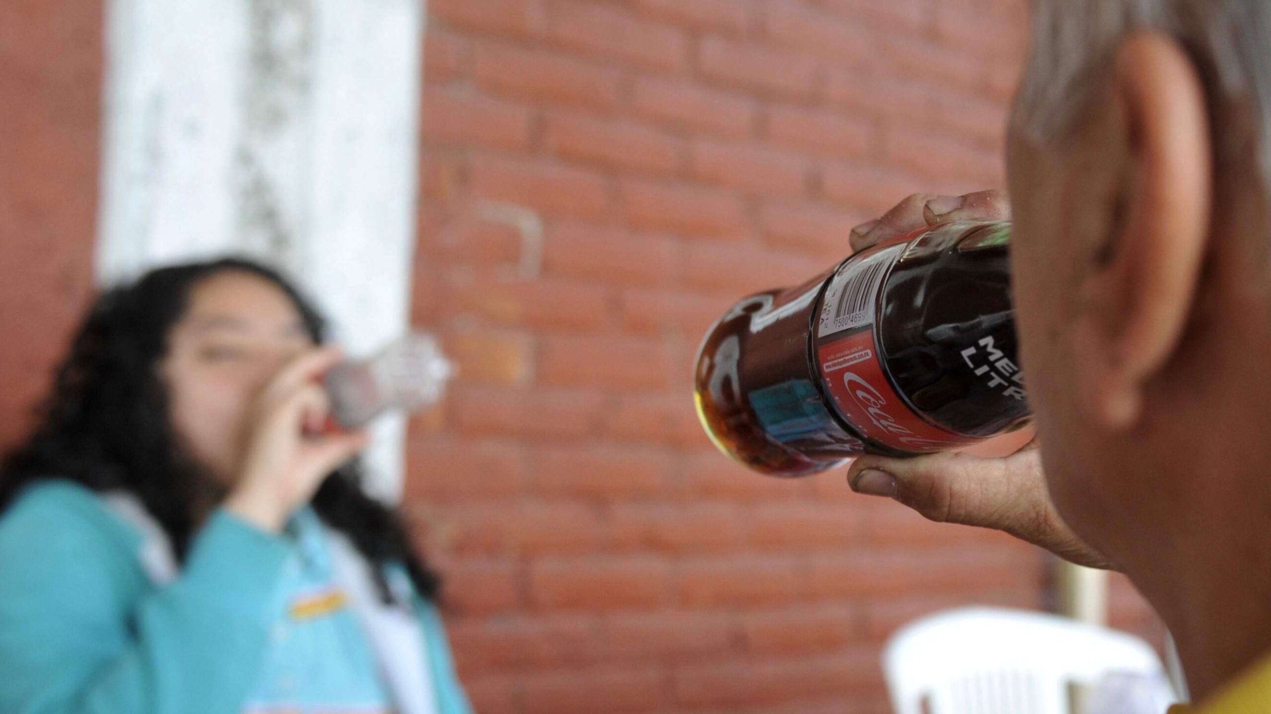 Vínculan alto consumo de refrescos a mayor riesgo de muerte