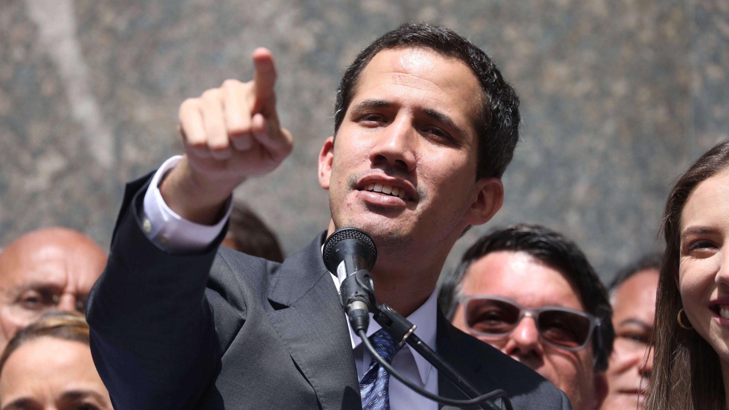 La Fiscalía de Venezuela investiga a Guaidó