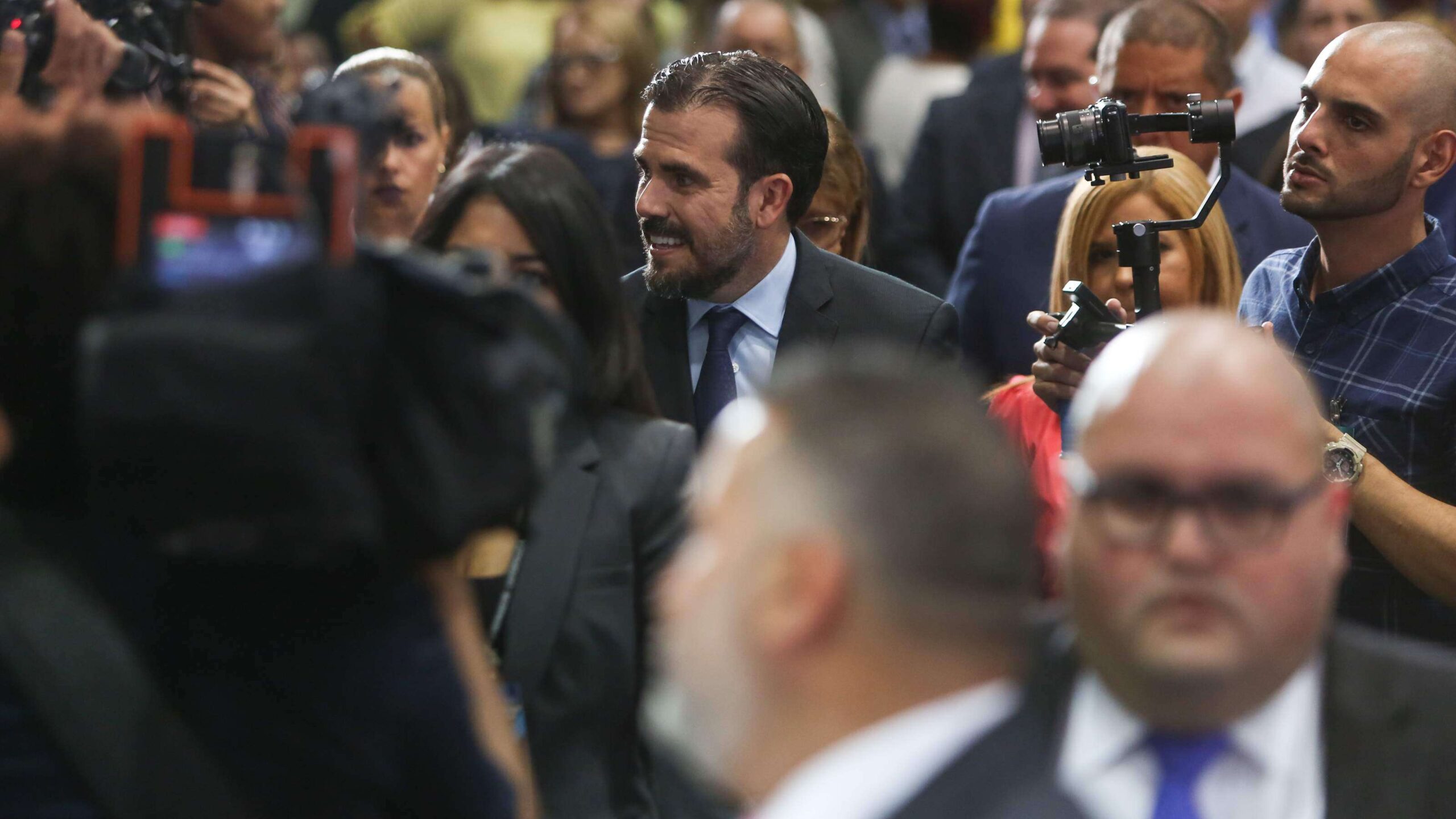 En terreno movedizo demanda por escoltas de Rosselló Nevares