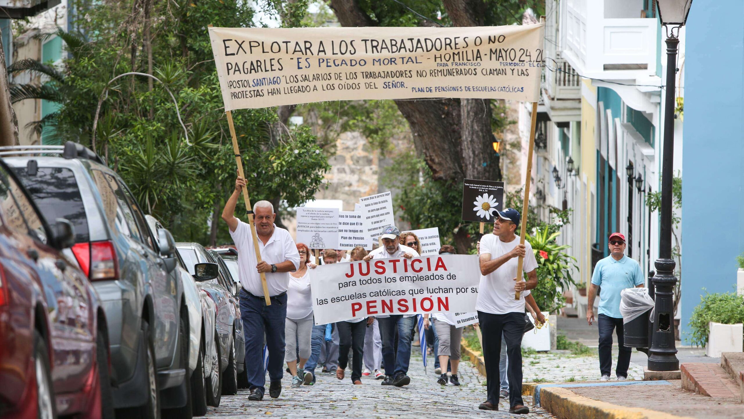 Pensionados llegarán hasta La Fortaleza para reclamar