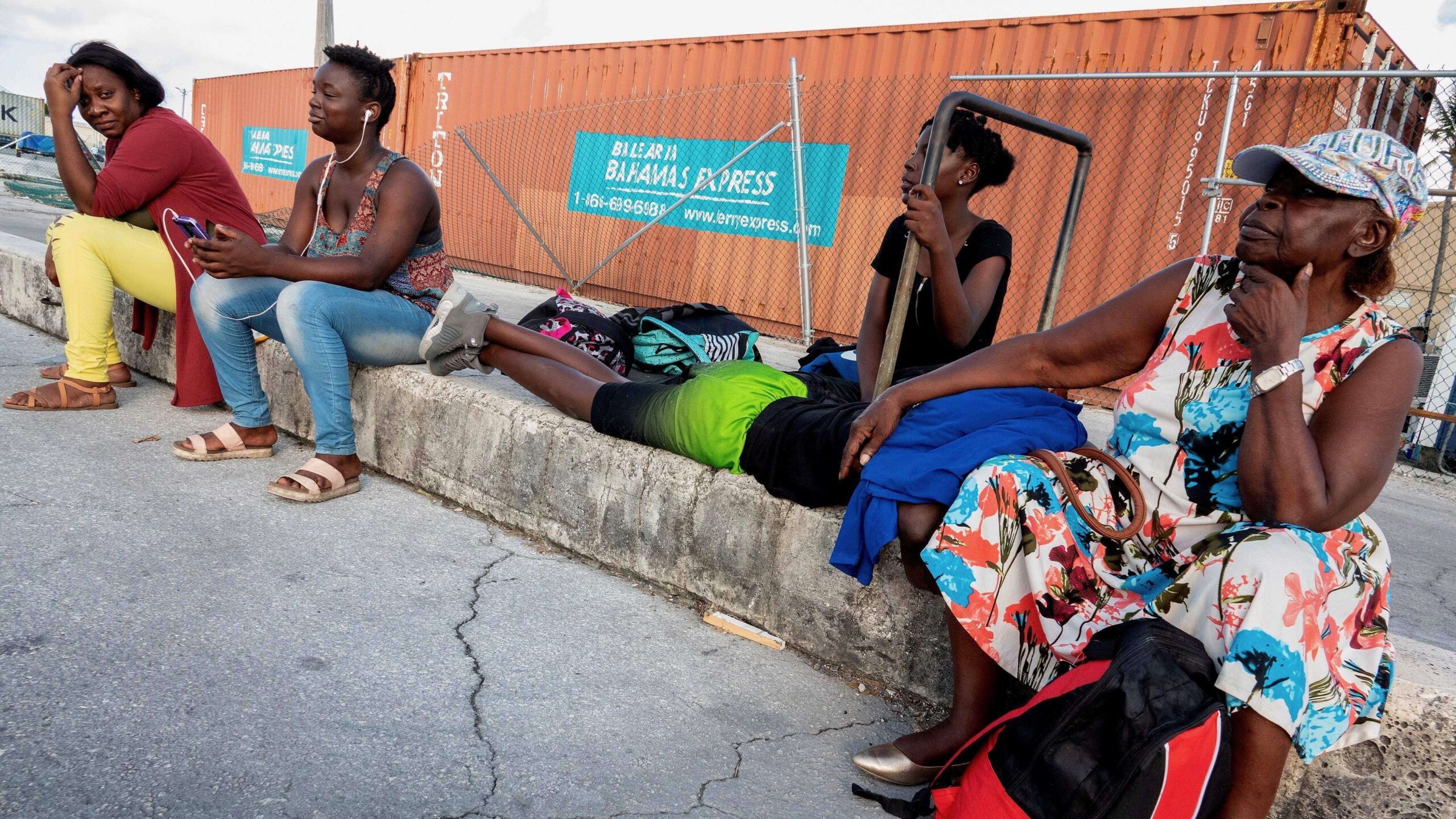 Desplazados de Gran Bahama se refugian en Nassau