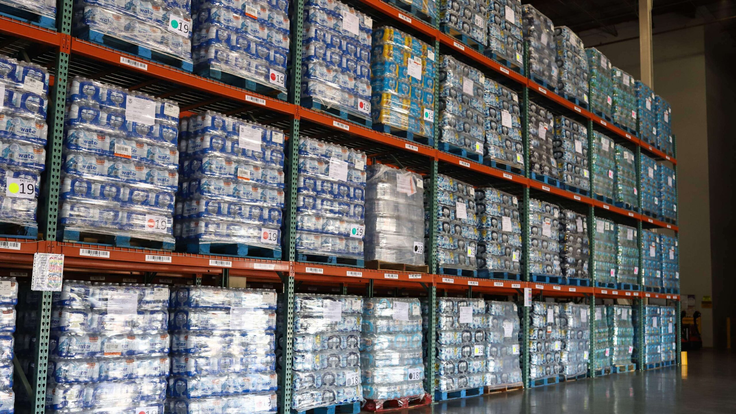 Organizaciones boricuas comienzan a recibir ayudas para víctimas de Dorian