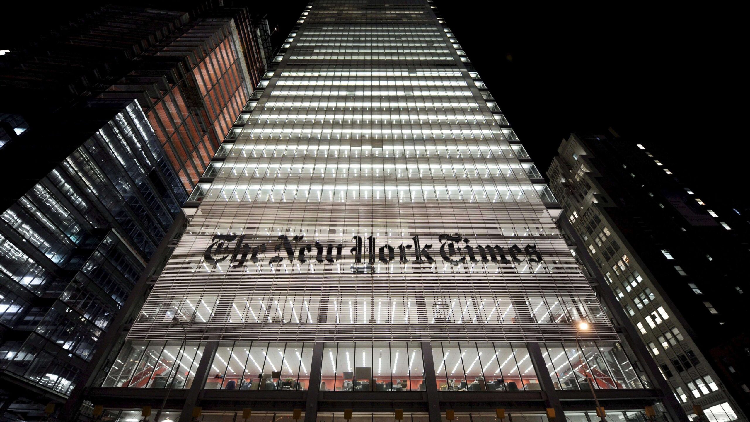Suspenden edición en español del New York Times