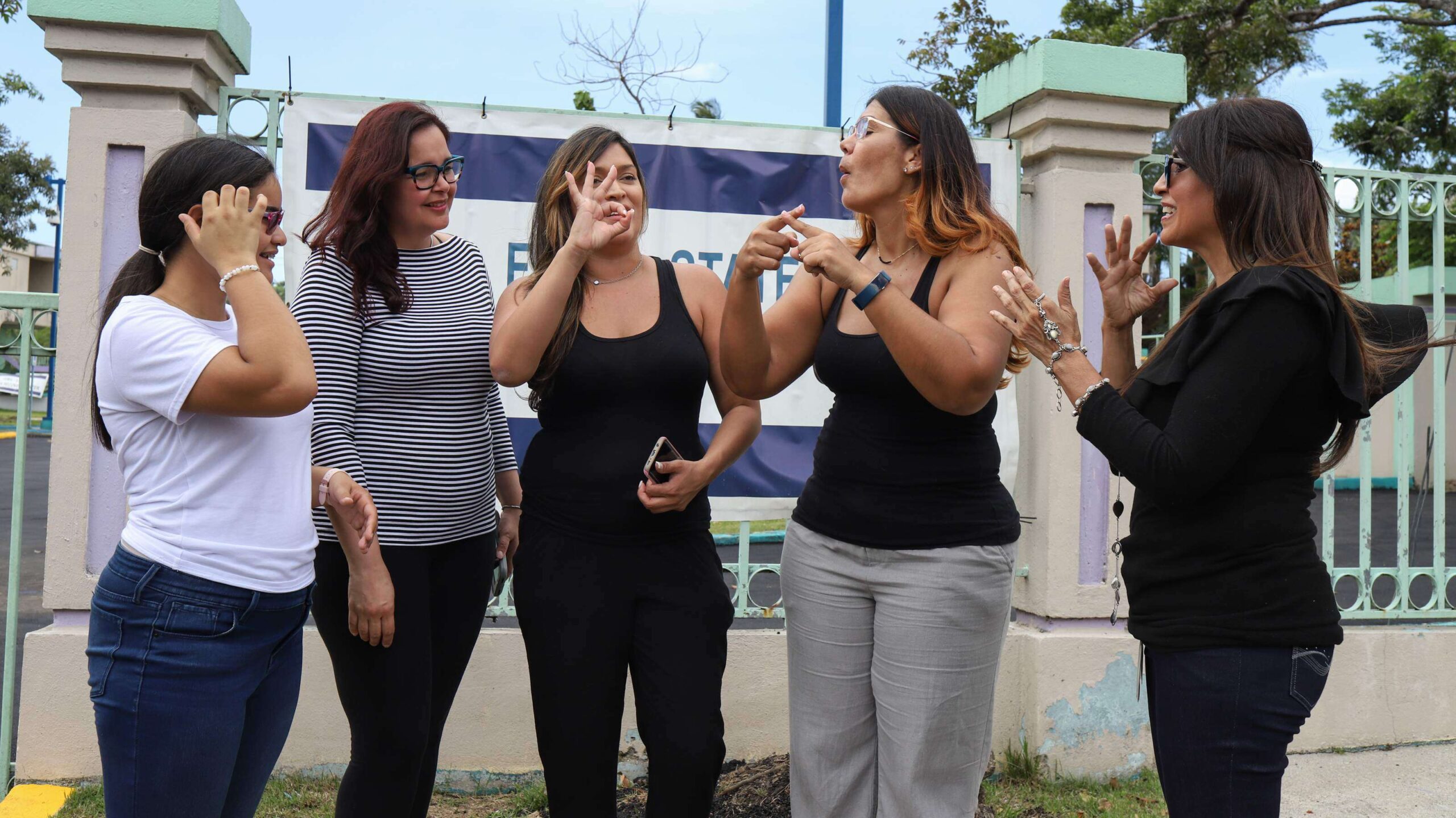 Senado aprueba medida para dar turnos de prioridad a personas sordas