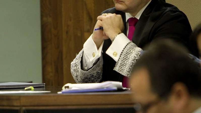 Cargos contra pastor por actos lascivos contra su hijastra