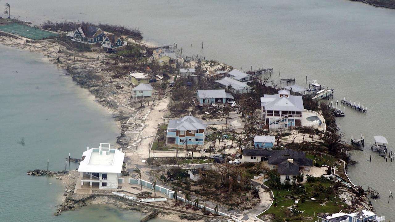 Aumenta la cifra oficial de muertos en Bahamas