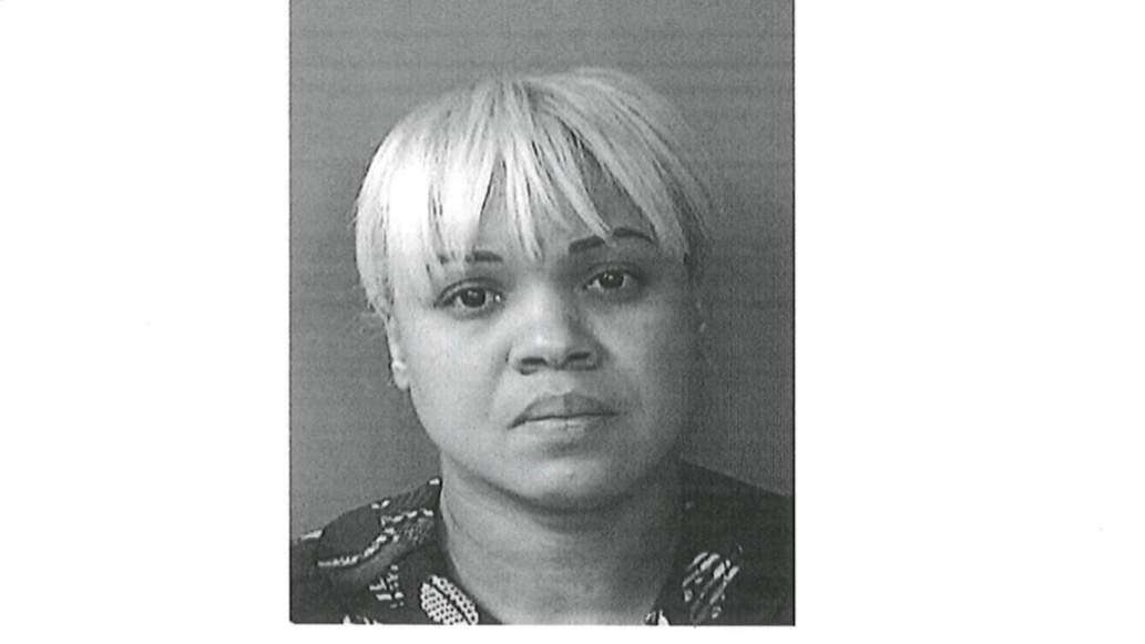 Mujer utiliza hijo de pareja de escasos recursos para cobrar pensión