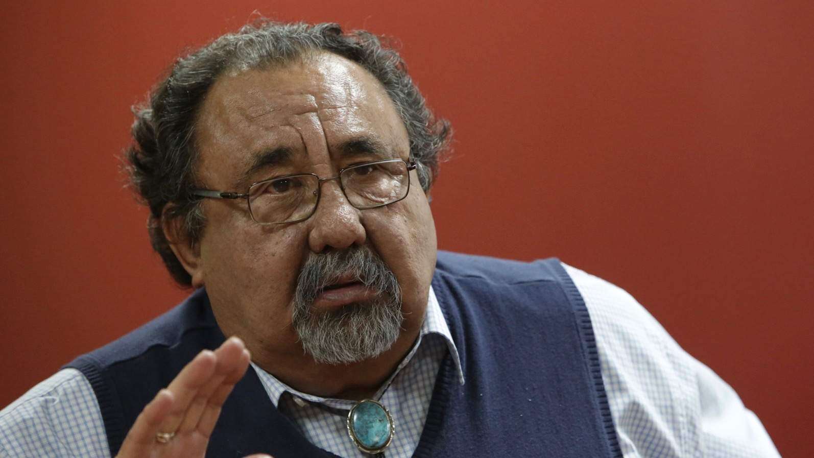 Grijalva promete que buscará cambios a PROMESA en favor de los municipios