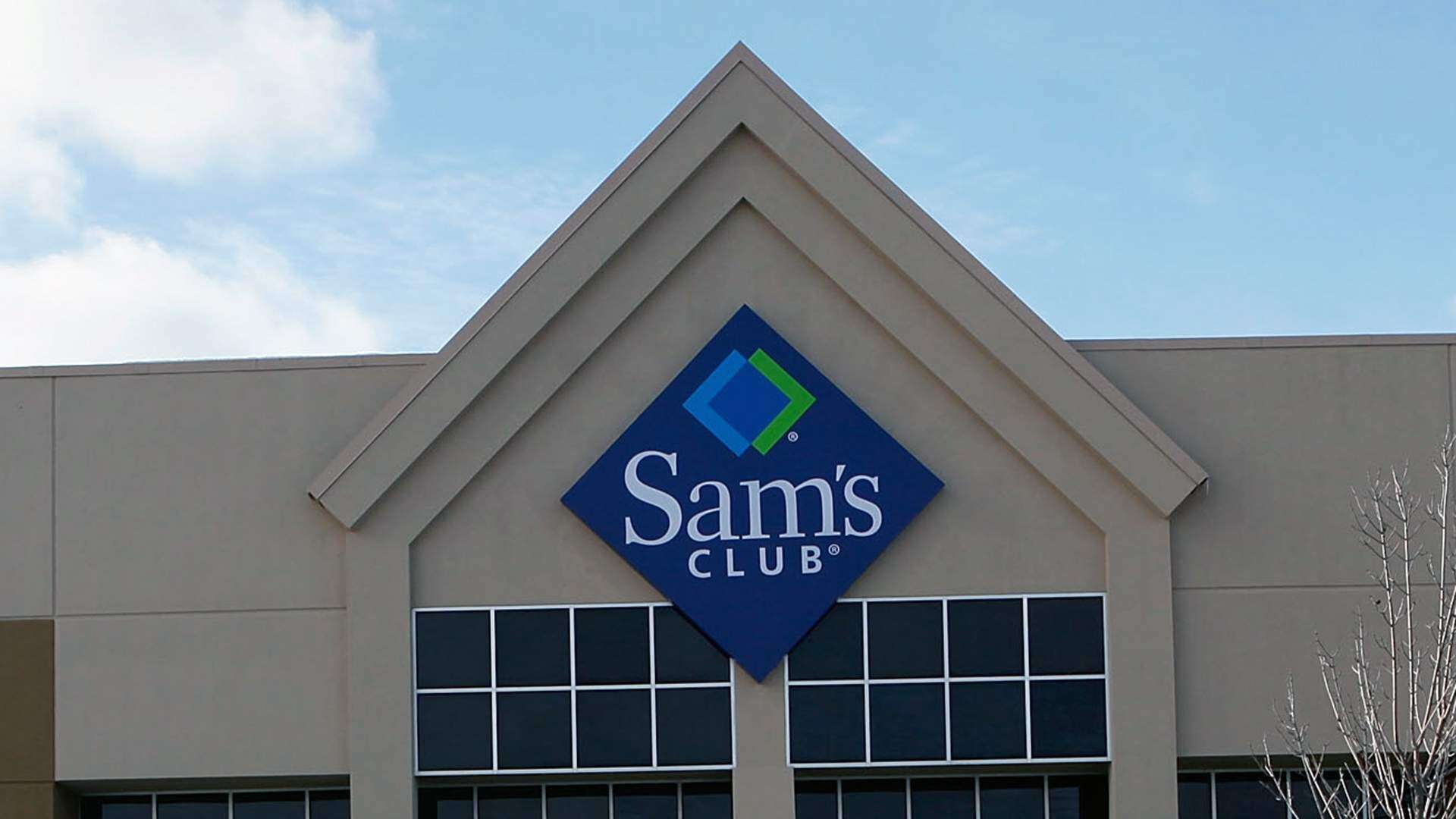 Presentan cargos contra pareja que engañó a Sam’s