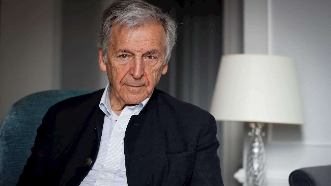 Konstantinos Costa-Gavras lamenta que no haya hombres de izquierda