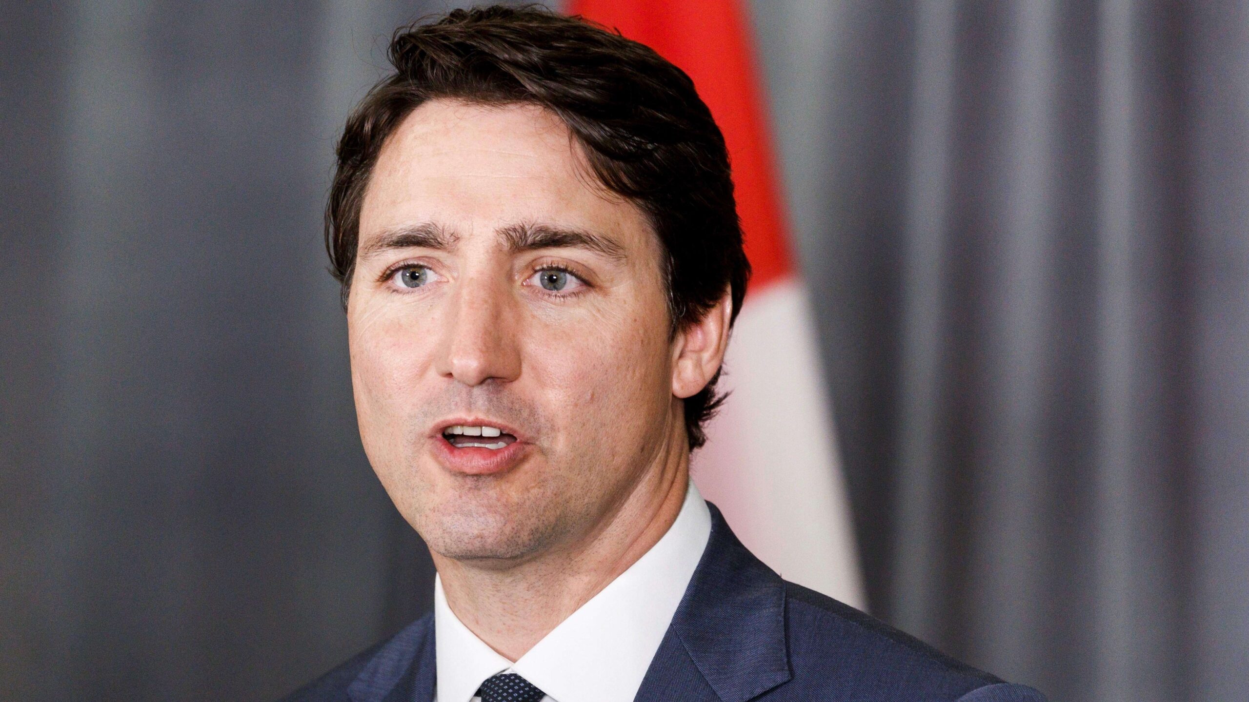 Afectada la imagen de Justin Trudeau tras imágenes de ‘blackface’