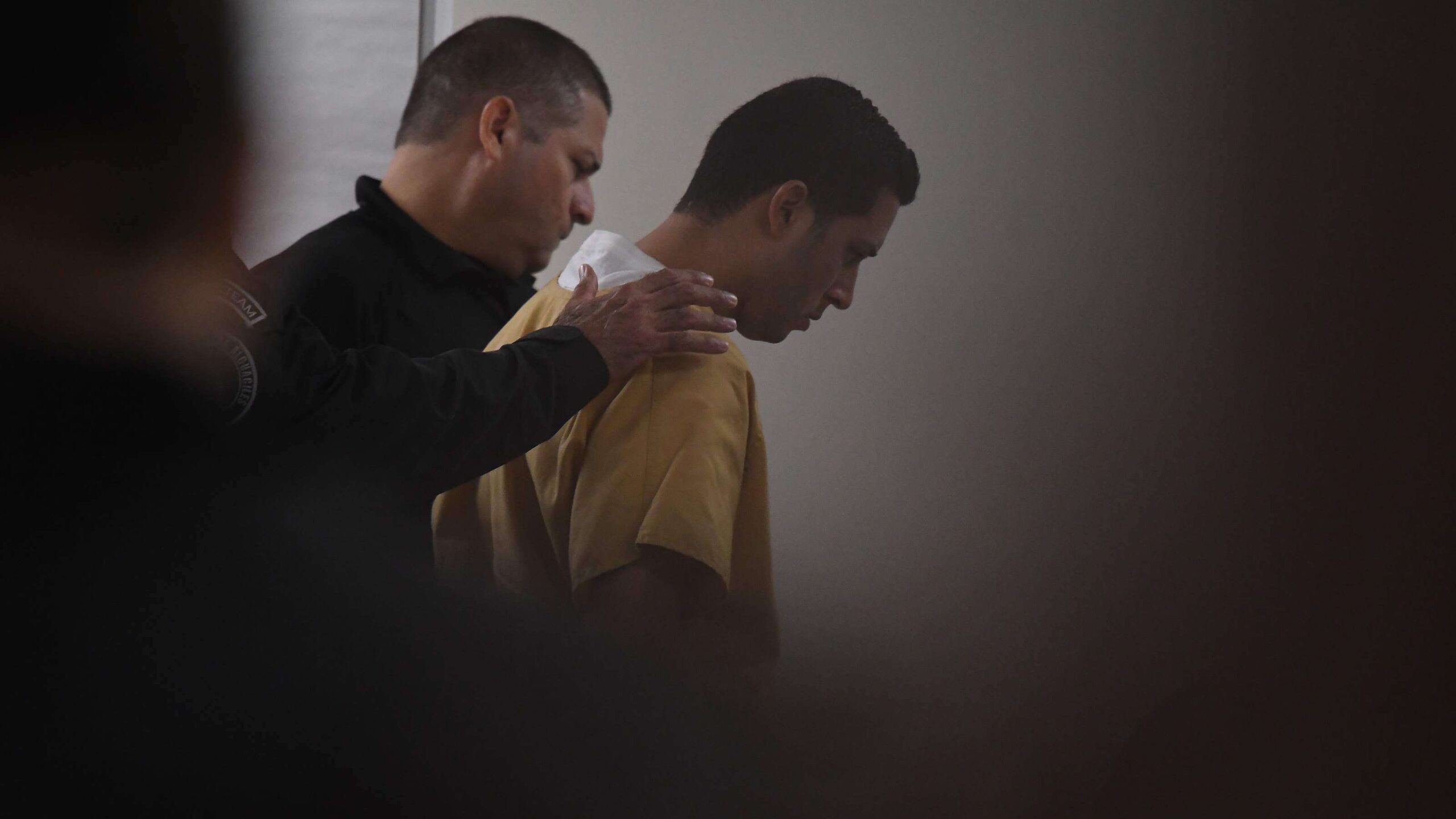 Causa para juicio contra Jensen Medina por asesinato en primer grado