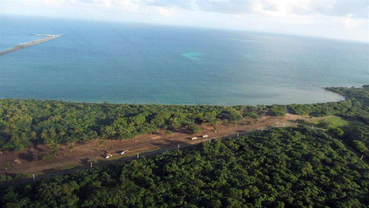 Hallan sujeto enmascarado y parcialmente quemado en Vieques