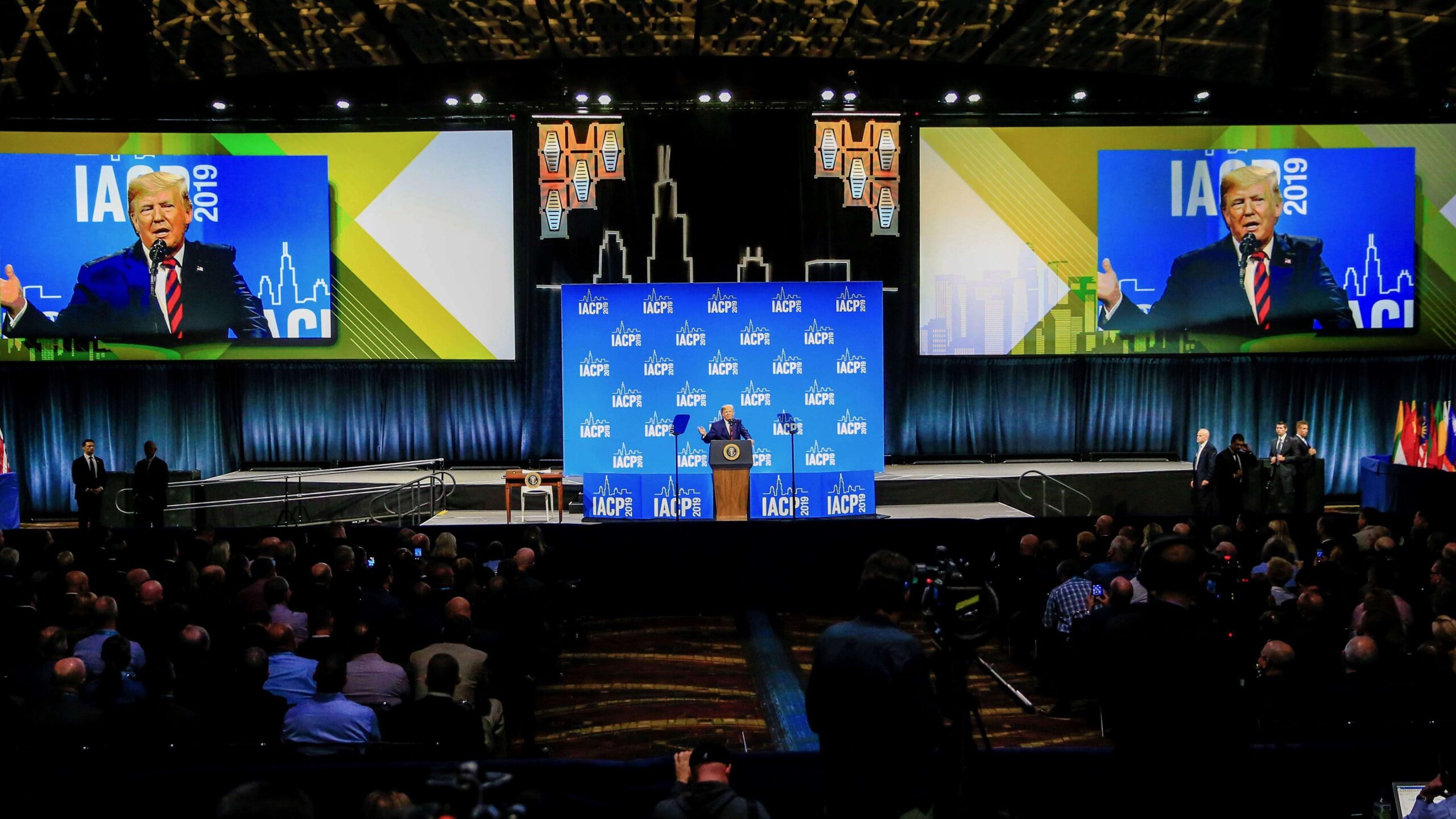 Cámara federal llevará a cabo votación para formalizar juicio contra Trump