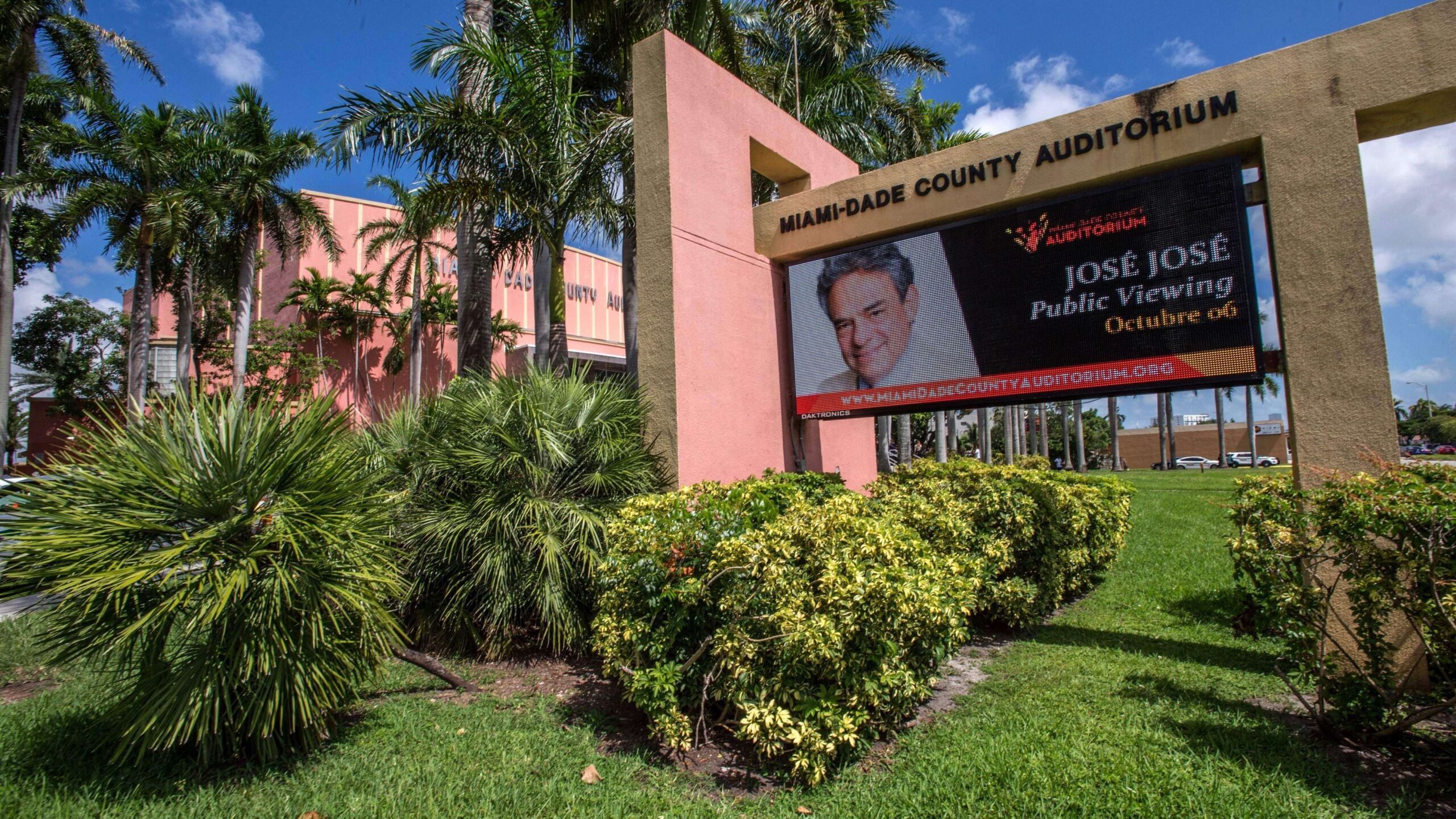 Miami se despide de José José