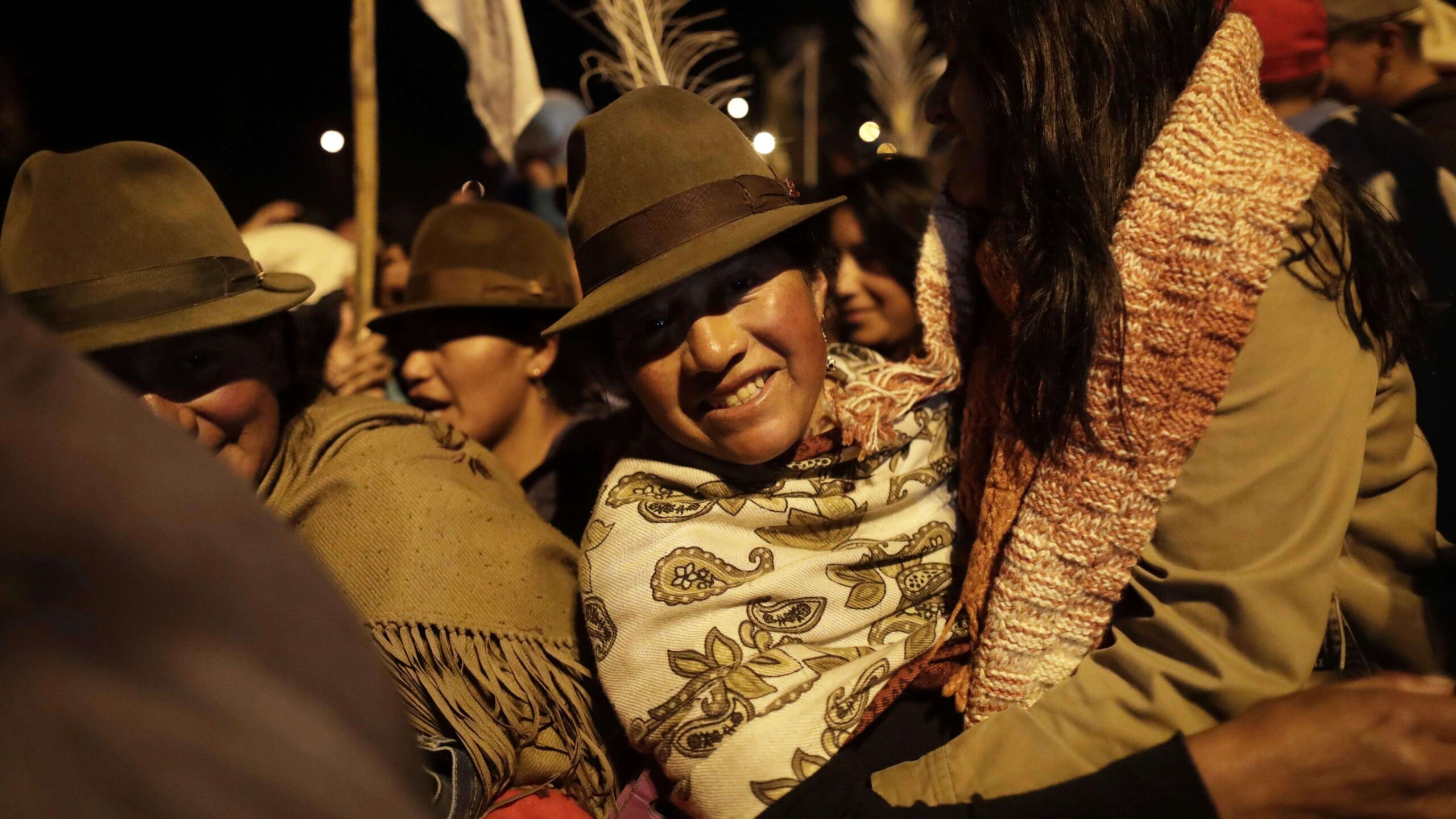 Ecuador celebra fin de protestas con acuerdo entre indígenas y gobierno