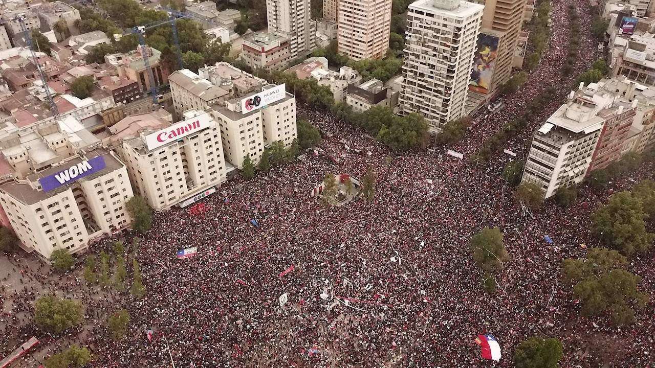 La manifestación más grande en Chile desde la caída de Pinochet