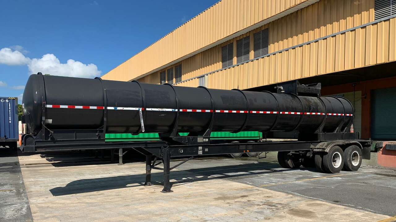 Intentan introducir más de 300 libras de cocaína en camión tanque