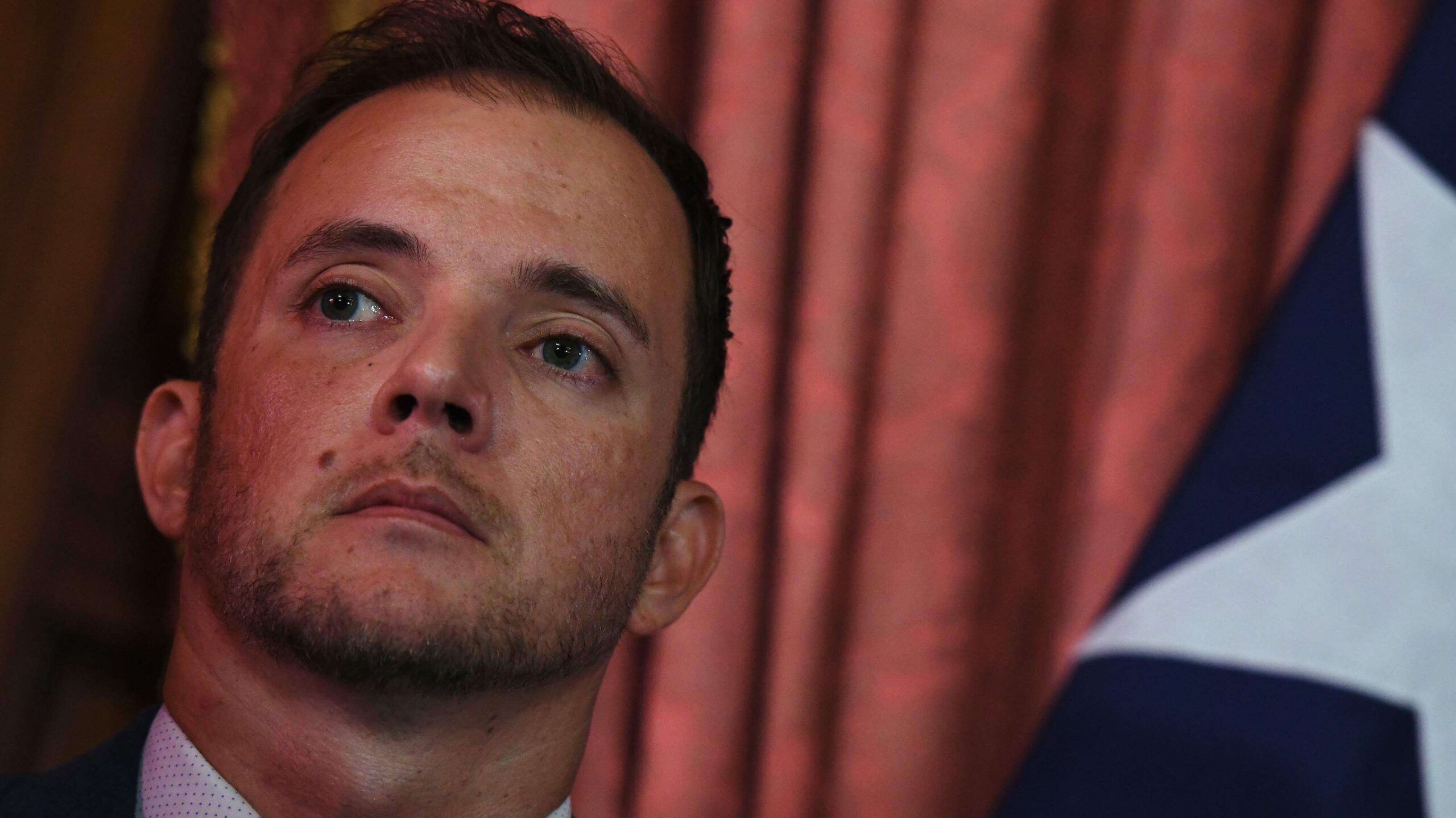 Vuelve a renunciar Llerandi Cruz