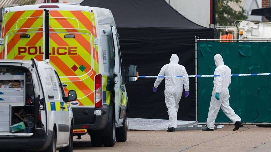 Aún sin identificar los 39 muertos hallados en un camión en Inglaterra