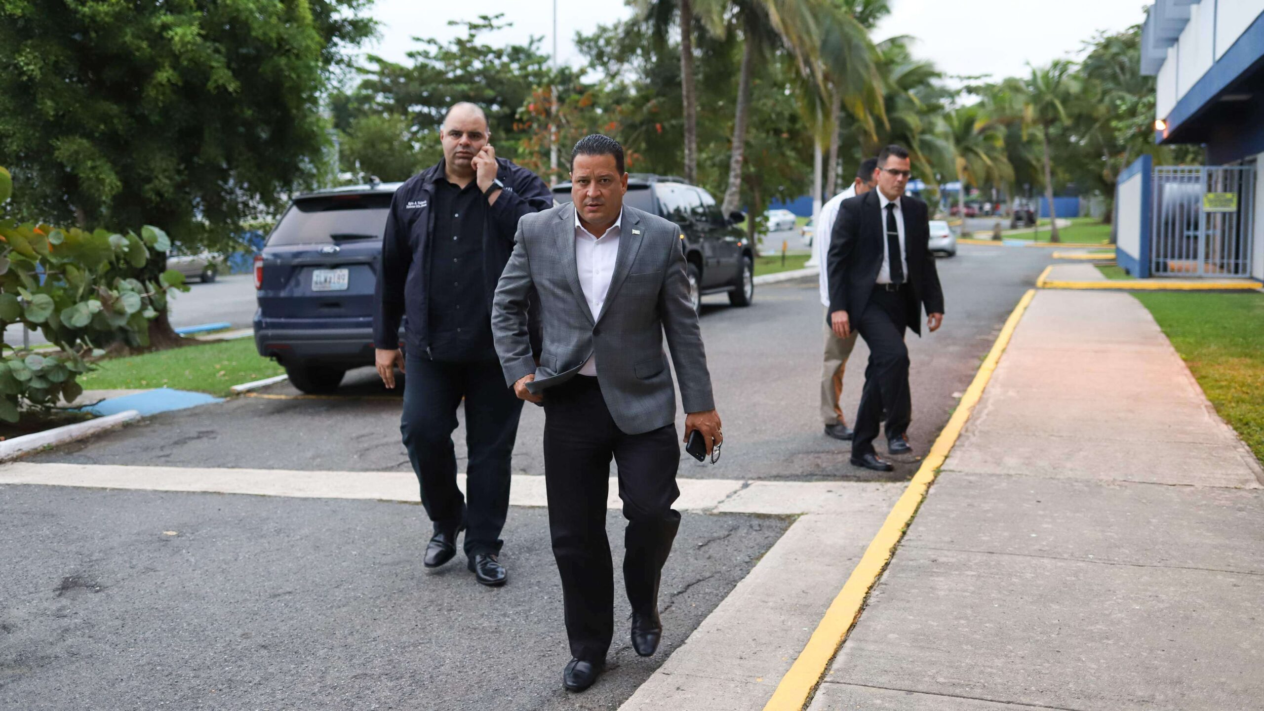 En alerta la Policía por mensajes de amenazas a residenciales difundidos en