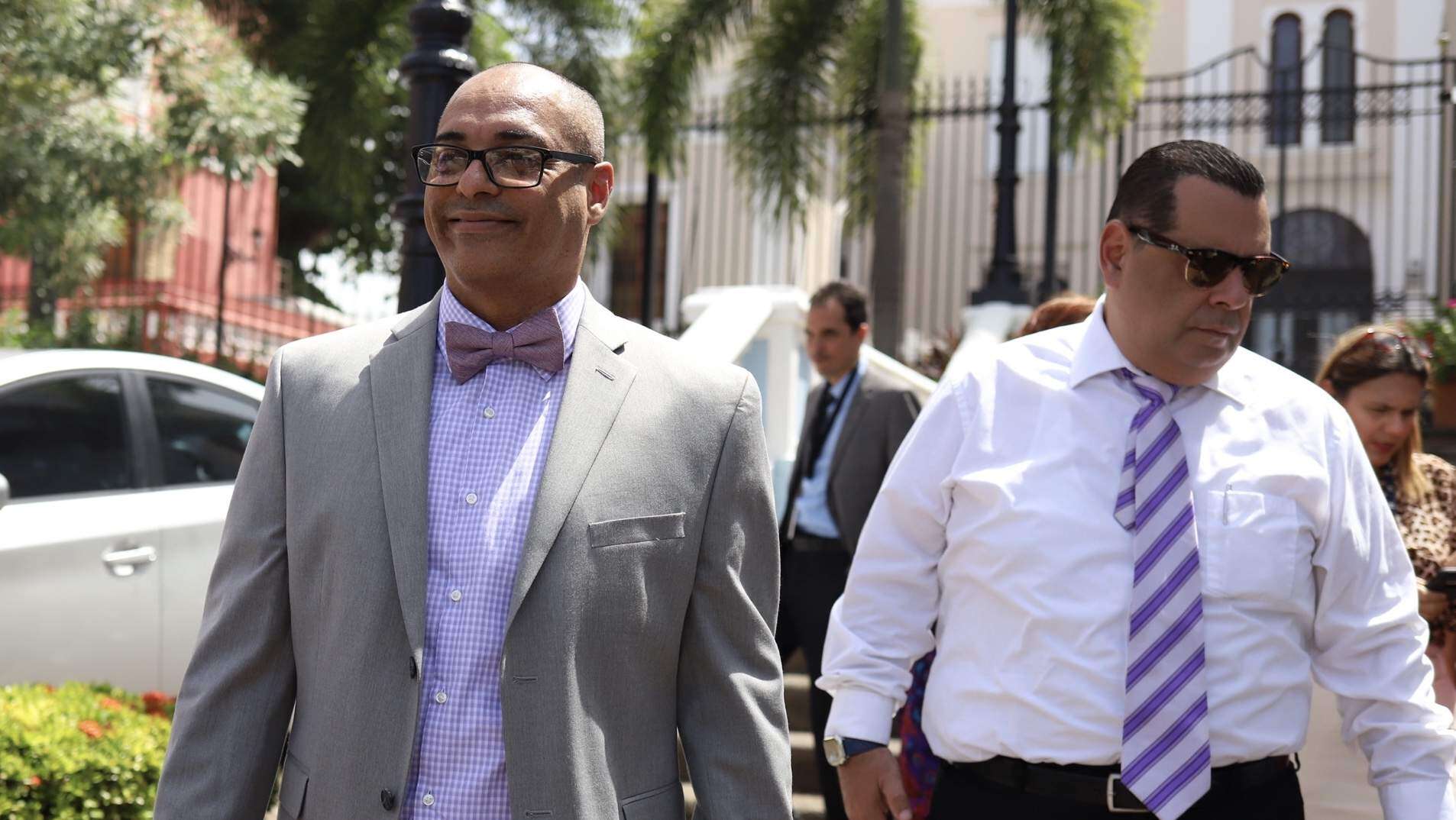 Aparecen chavos para educación especial