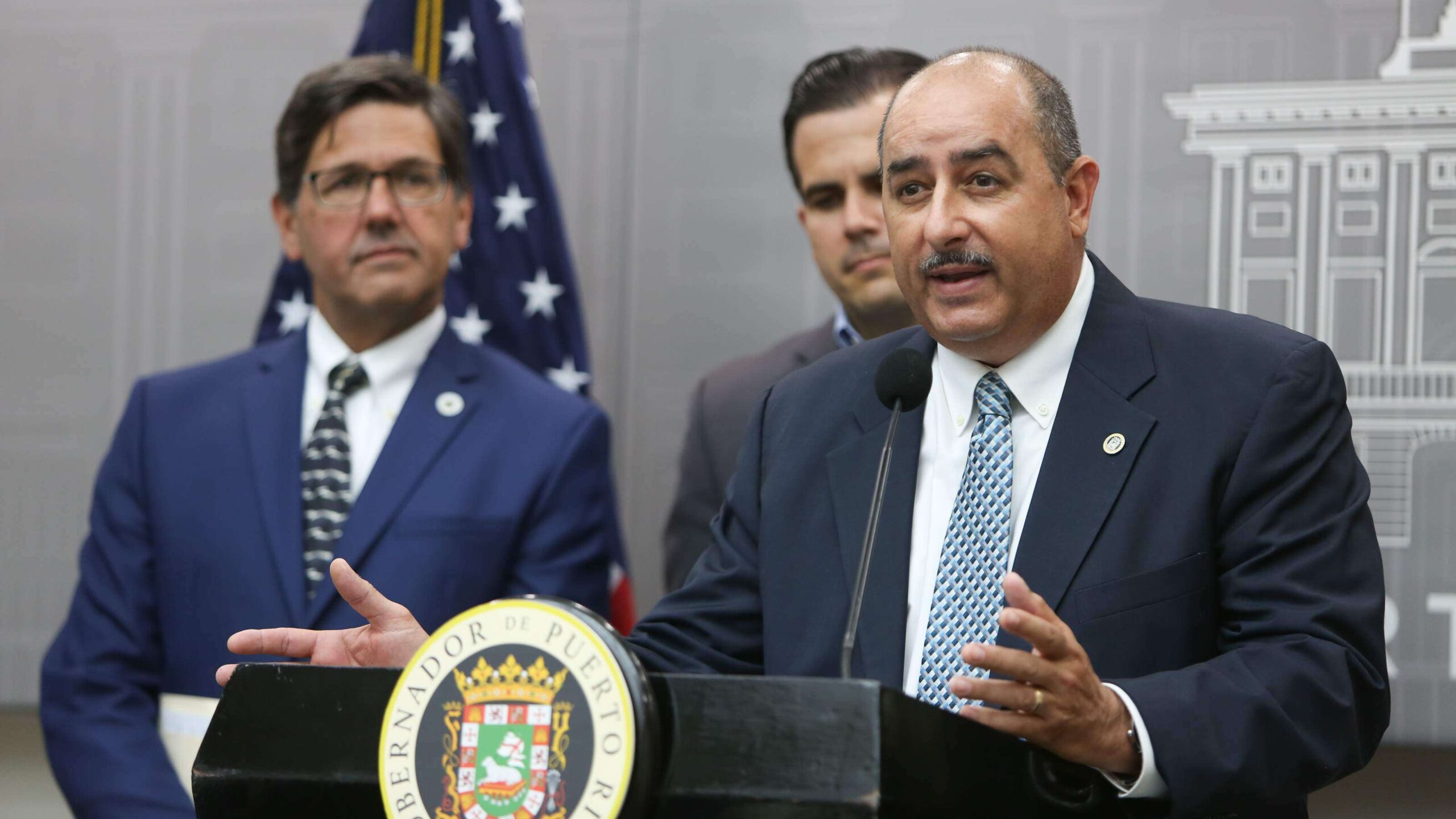 Secretario de Agricultura afirma estar limpio de acciones impropias