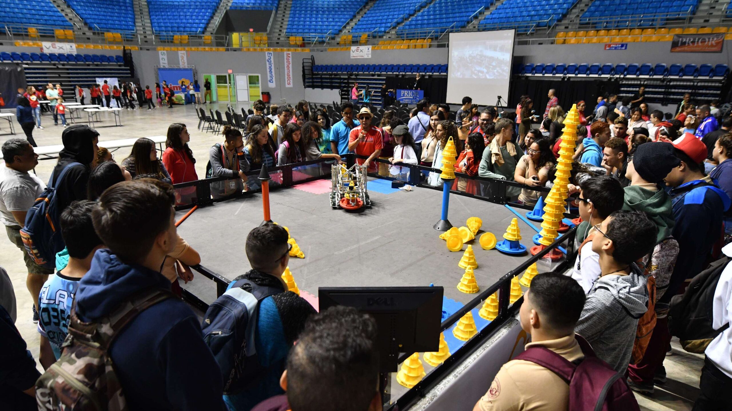 Jóvenes boricuas competirán en competencia de robótica en Dubai