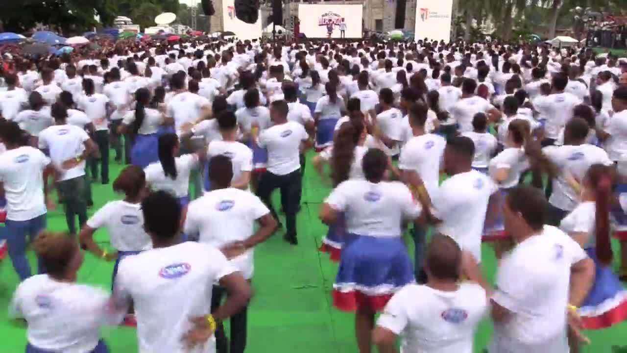 Casi 900 dominicanos van a la batalla contra los rusos por su merengue