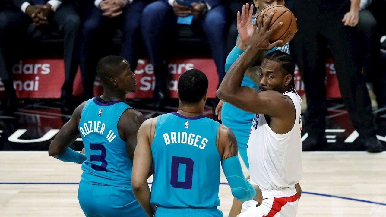 Clippers acaban con invicto de Spurs