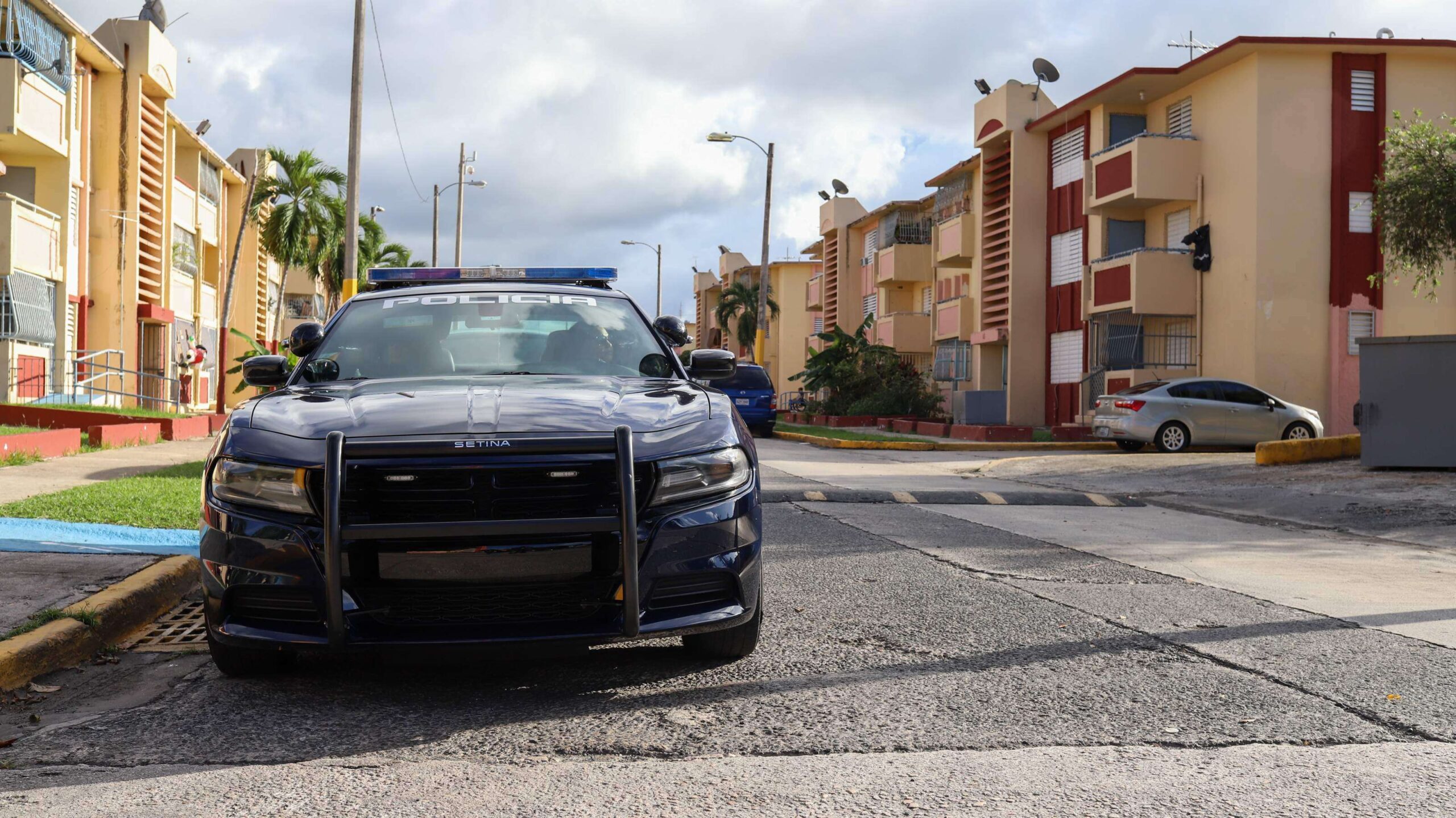 Policía realiza operativo en residencial Ramos Antonini