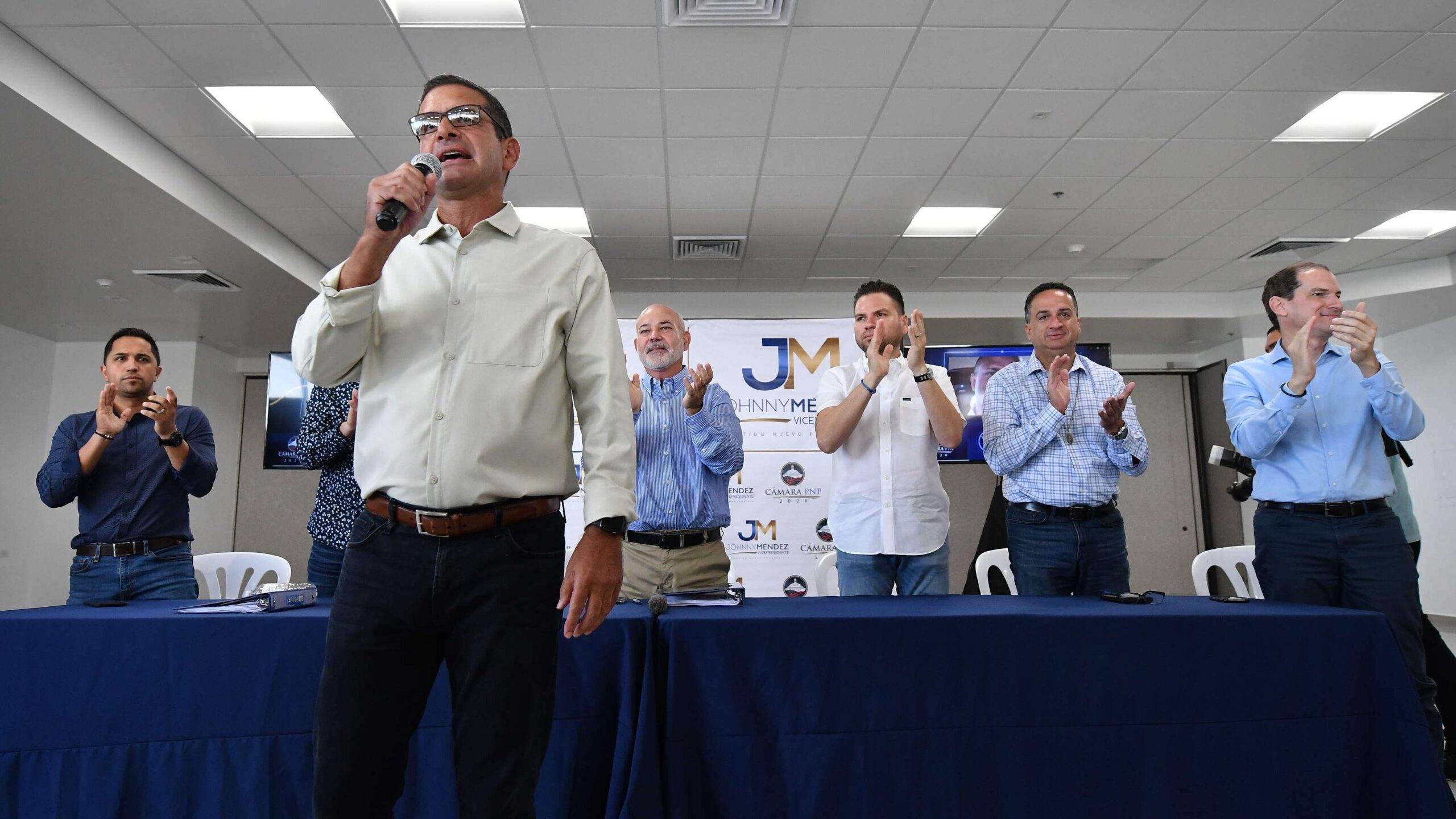 Endosan a Pierluisi pero la amenaza de Vázquez Garced sigue ahí