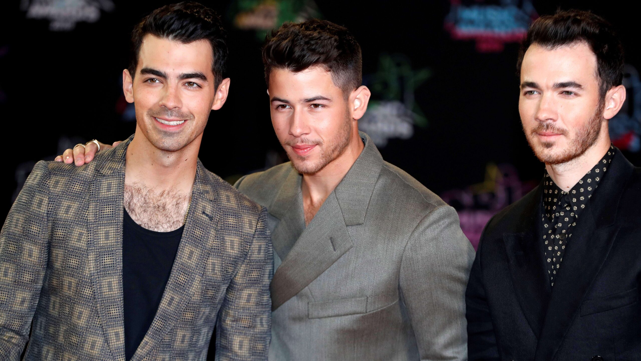 Disparan arma de fuego cerca de los Jonas Brothers