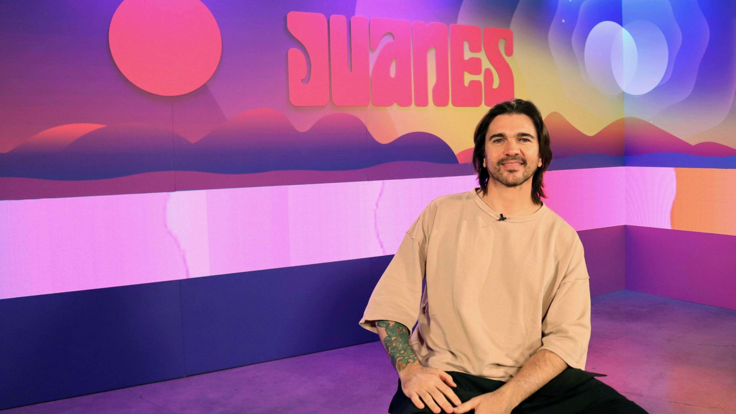 Juanes celebra 20 años de carrera con octavo disco