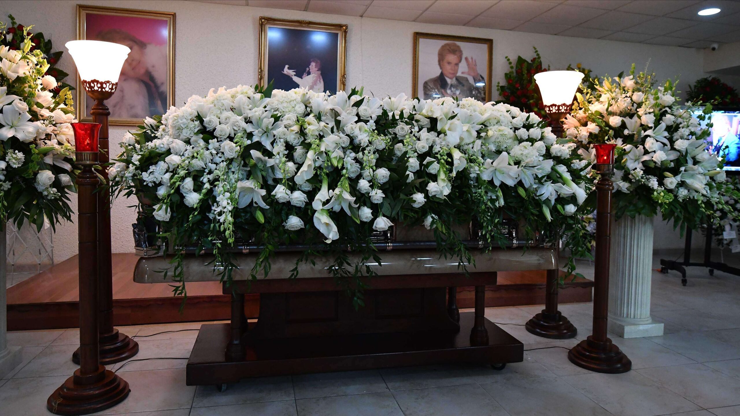 Gobernadora decreta un día de duelo por muerte de Walter Mercado