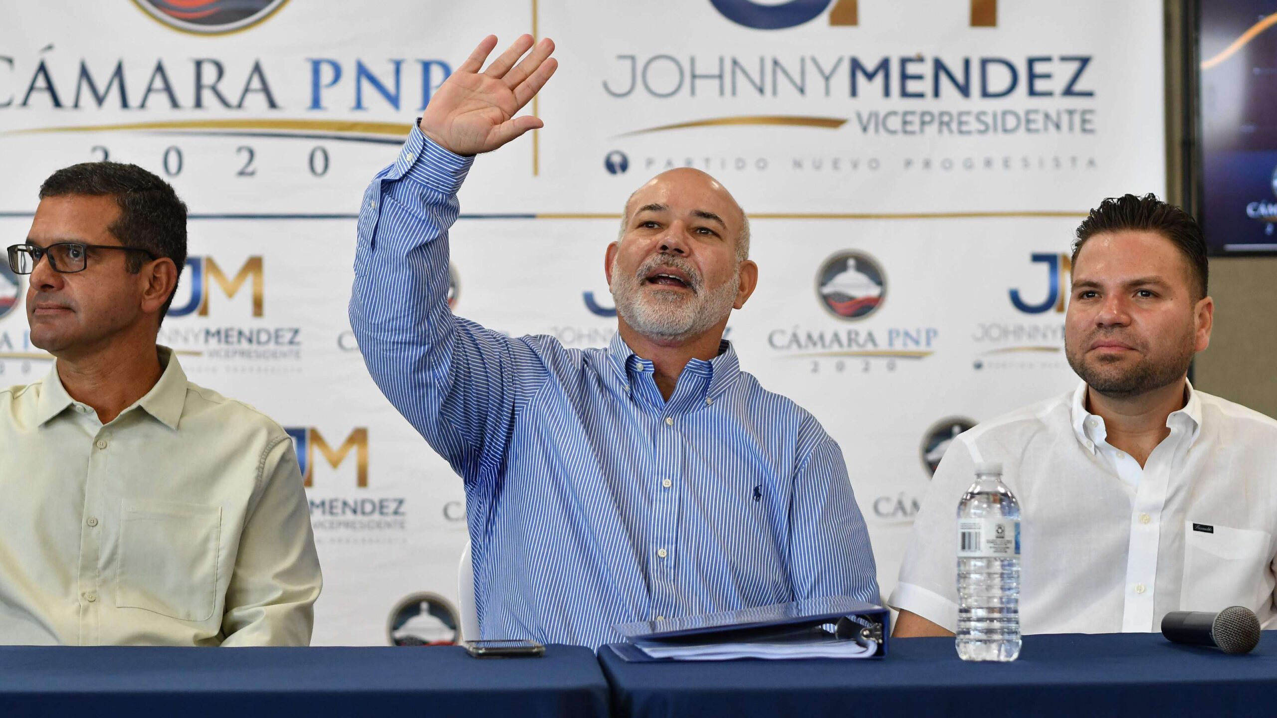 ‘Johnny’ Méndez radica su candidatura a la reelección 2020