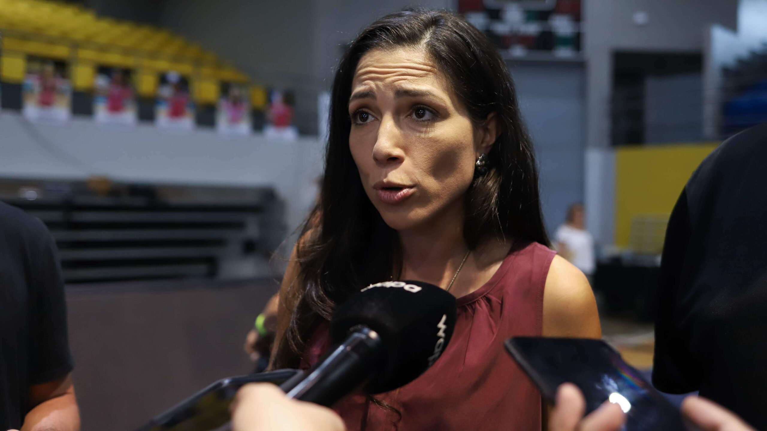 Alexandra Lúgaro anunciará sus aspiraciones entre velas y antorchas