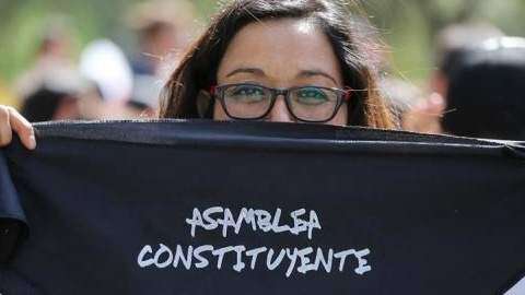 Como en PR, los indignados chilenos se mueven a las asambleas de pueblo